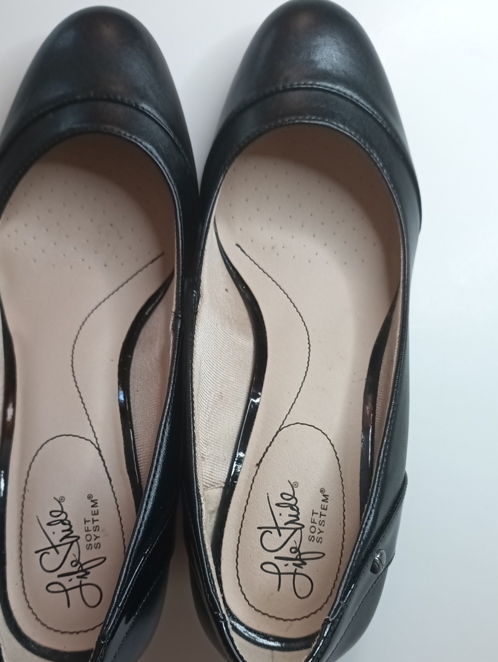 Life Stride Women's 11W Black Patent & Smooth Leather Ballet Flats
